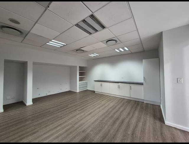 359M² OFFICE TO LET IN ILLOVO